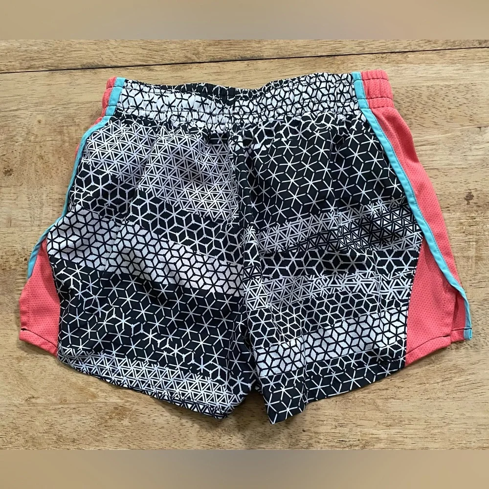 Nike Tempo Dri‎ Fit Girls’ Sz M Geo Pattern Running Shorts